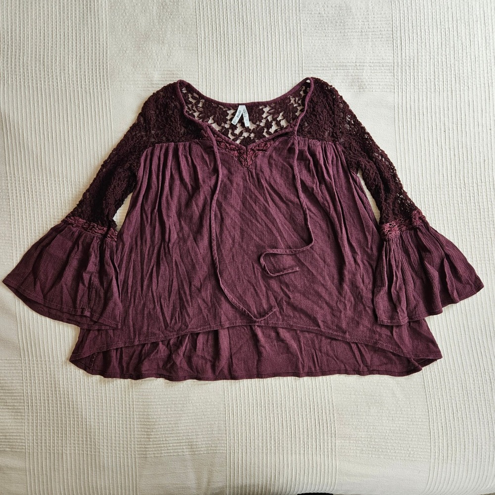 Mudd Burgundy Purple Lace Crochet Bell Sleeve Fairy Y2K Flowy Top Women L M
